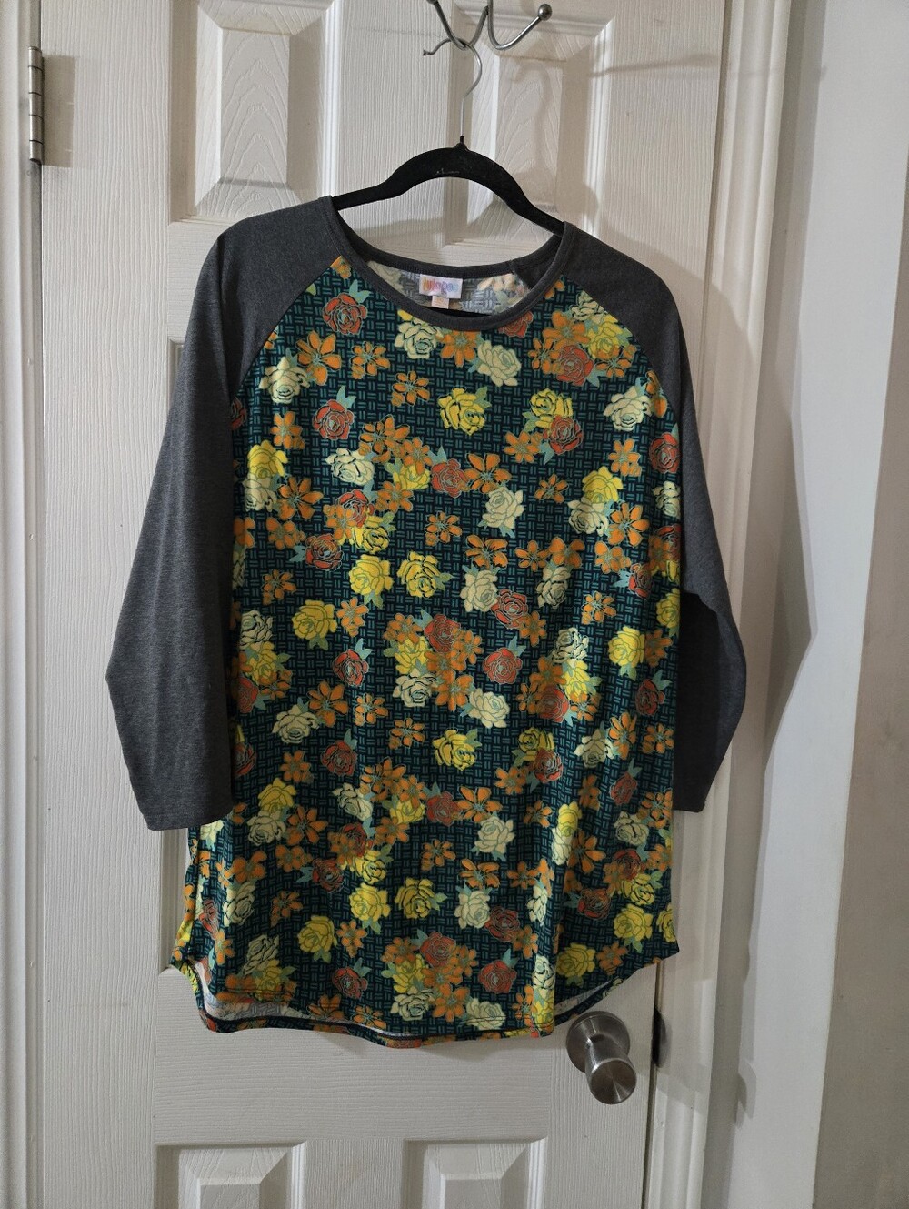3x Lularoe knit top